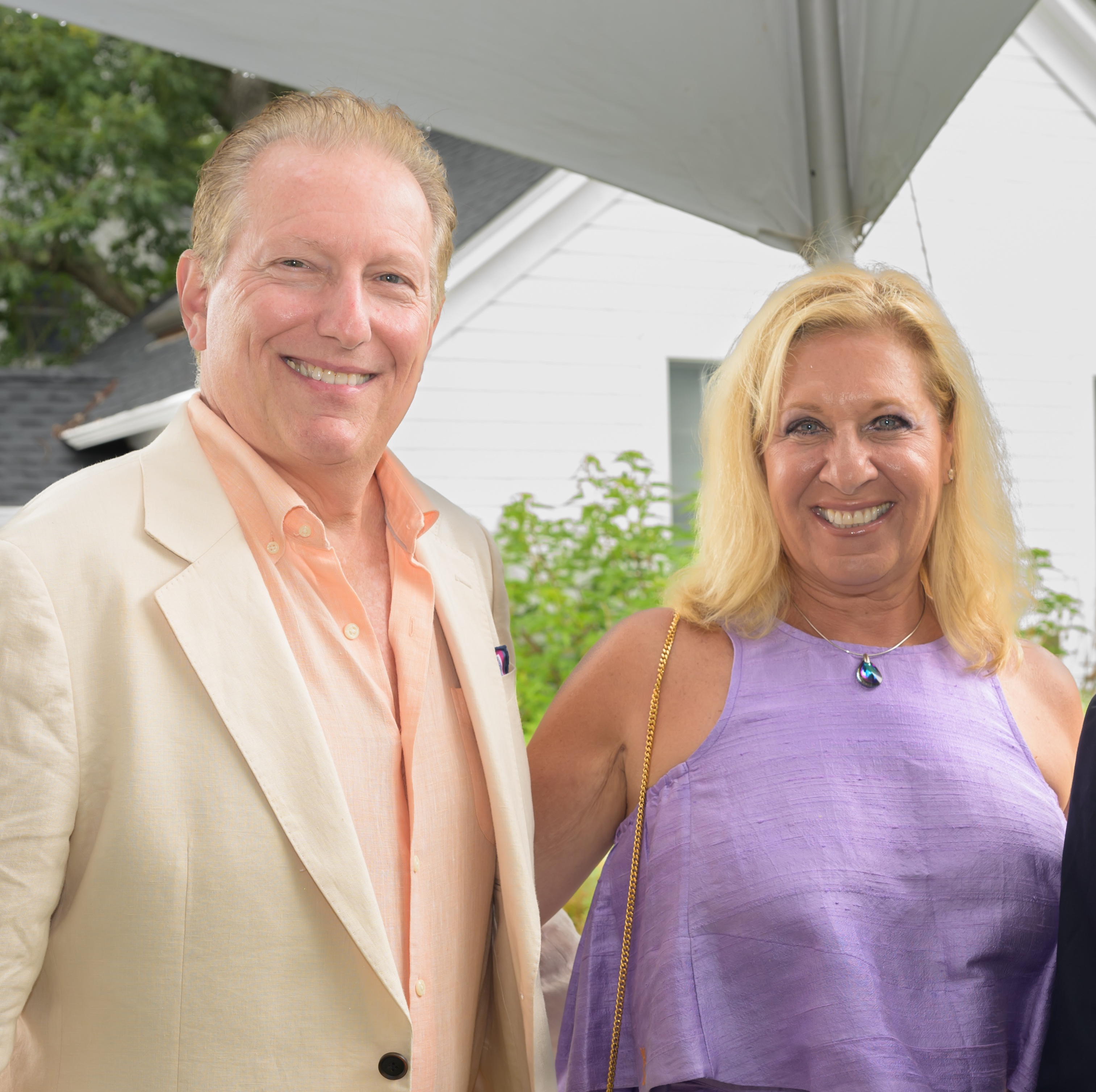Stev Schoenbart, Sandra K
