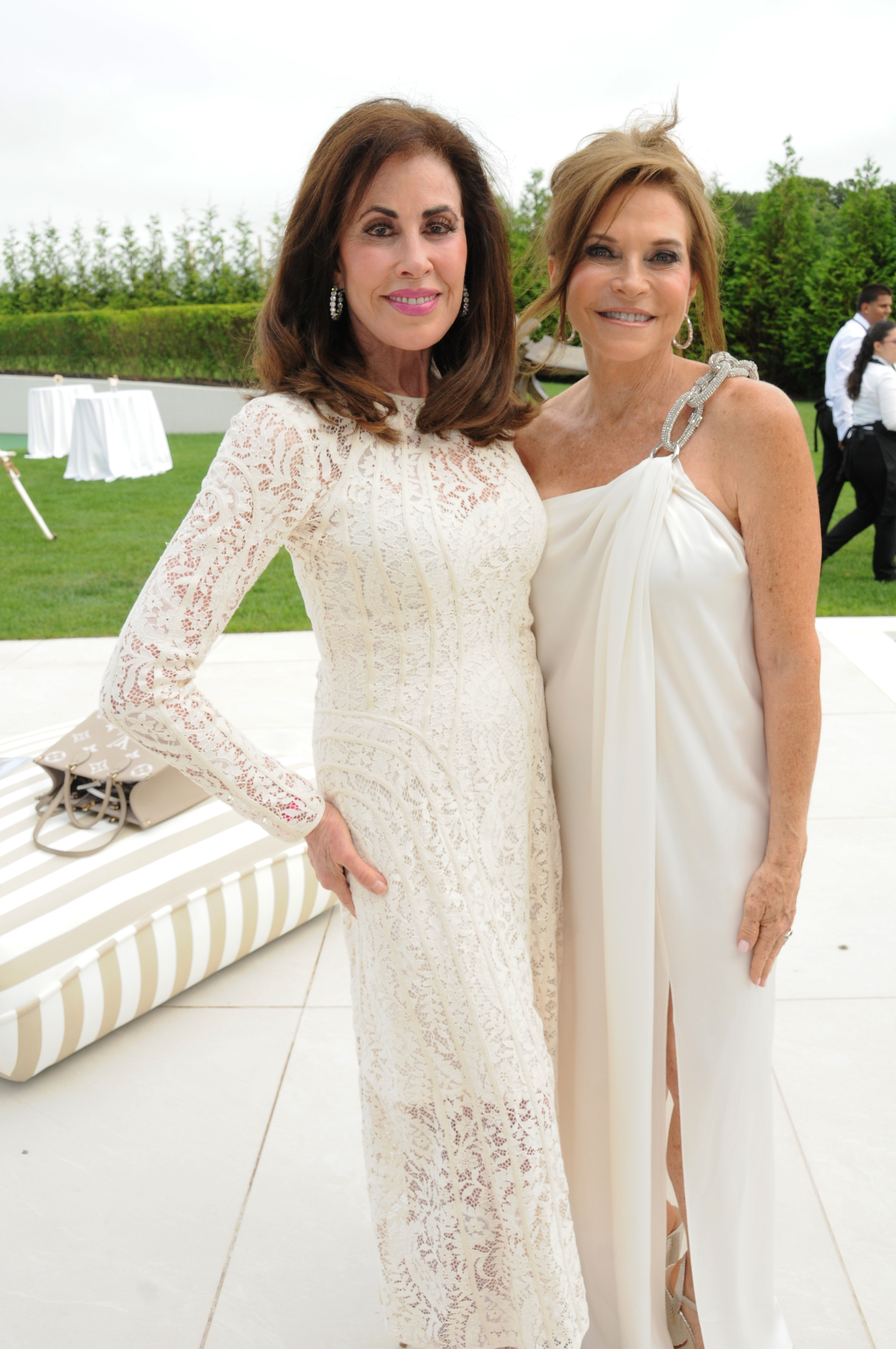 Lauren Roberts, Iris Dankner