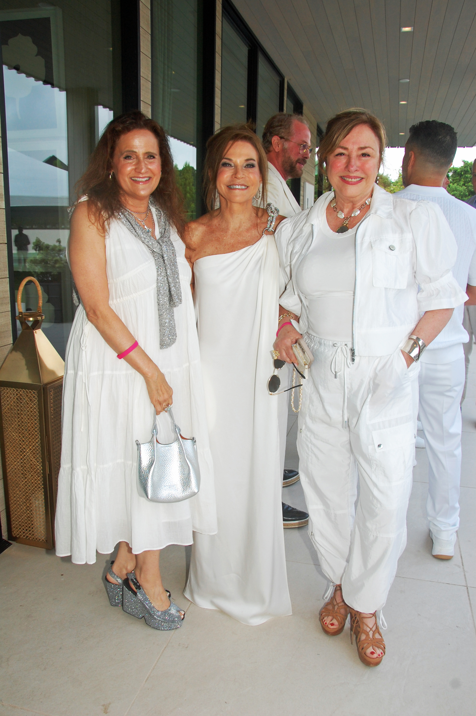 Melanie Roy, Iris Dankner, Kim Radovich