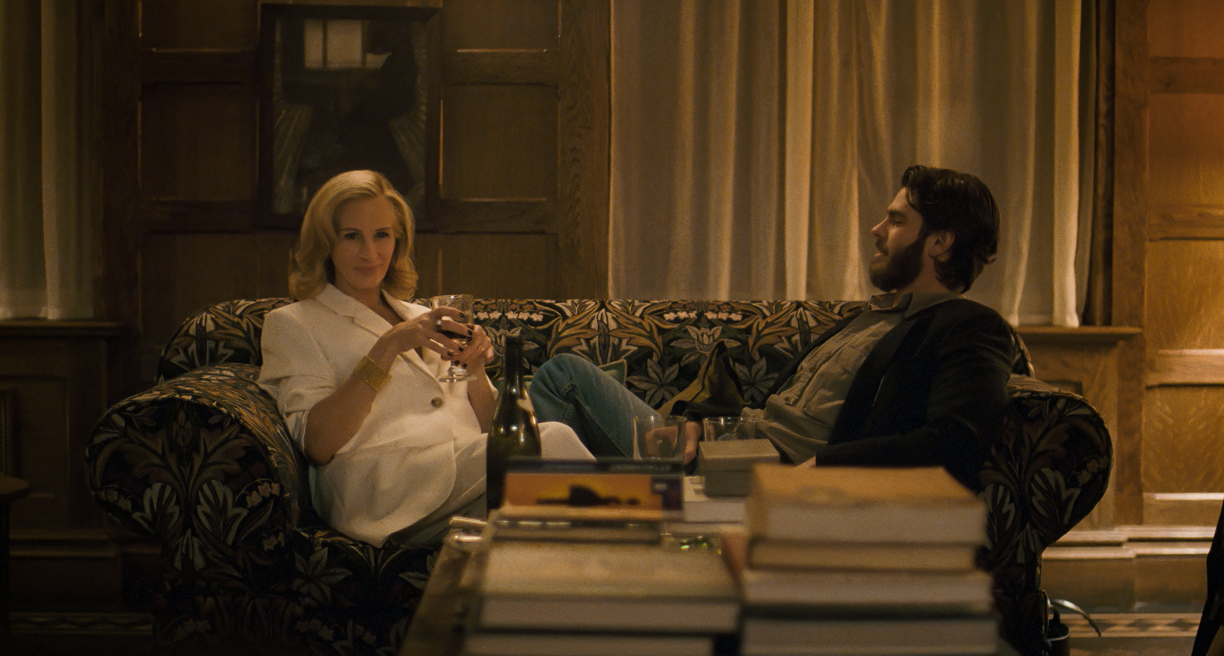 (L to R) Julia Roberts as Alma and Andrew Garfield as Hank in "After the Hunt," from Amazon MGM Studios, playing at HIFF 2025