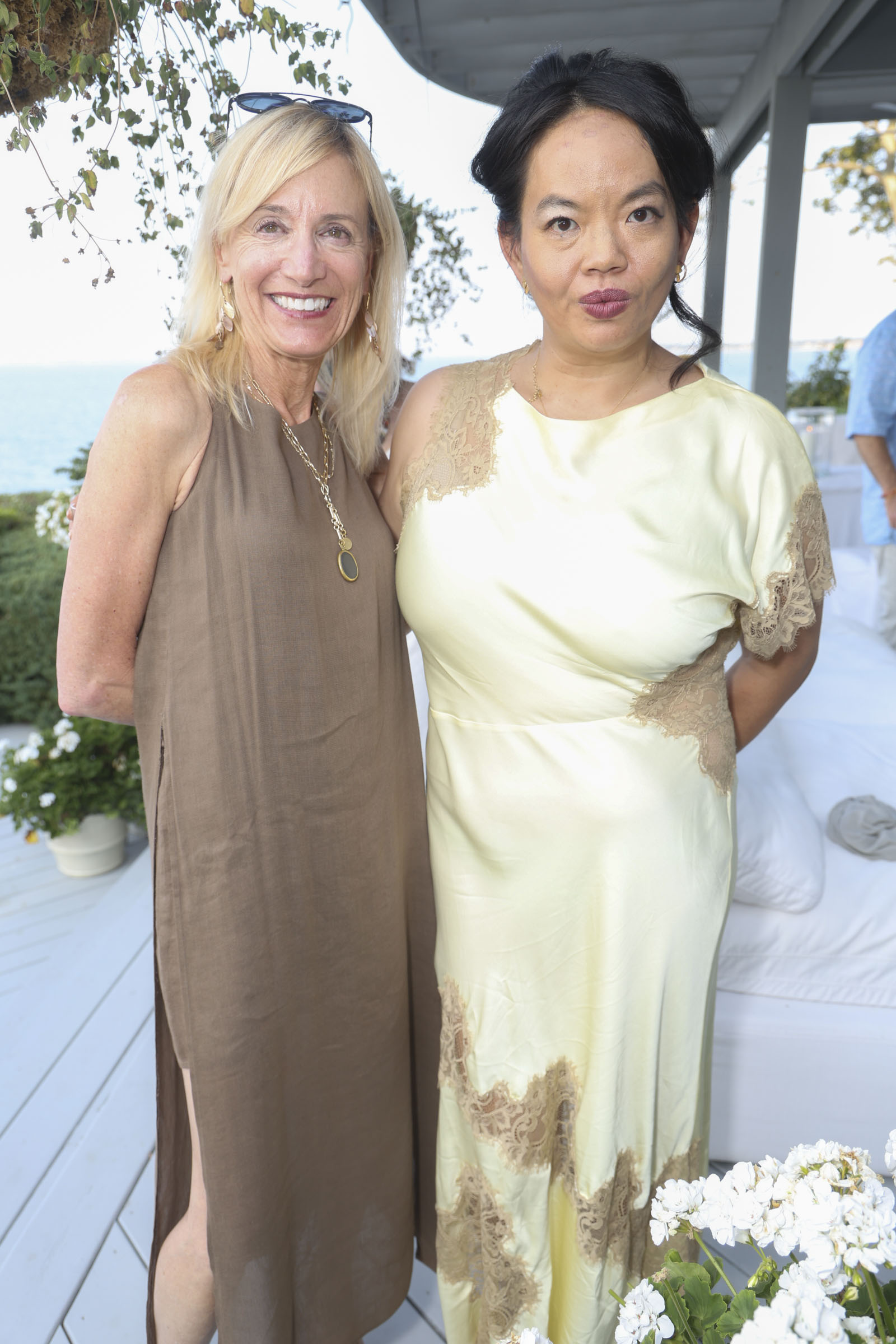 Tracy Mitchell, Nancy Tsuei