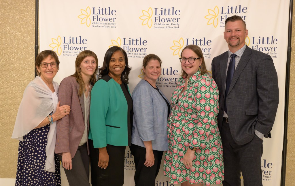 Sue Fredricks, Jessica Rothkuo,Jennifer Horsley, Kerri Smith, Corinne Hammons, Mathew Bredes