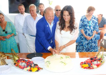 Bo and Margo cutting the Cake!