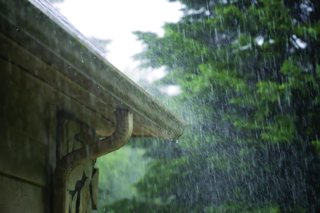 Homeowners who suspect it might be time for a gutter replacement can look for these signs of fading gutters. (MCC)