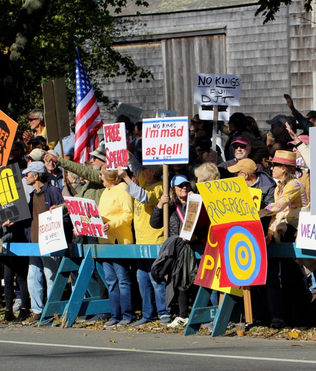 October 18, 2025 No Kings protest in East Hampton