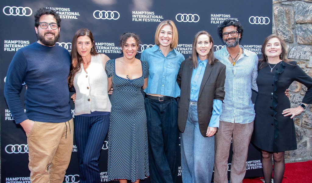 Magic Hour (Cast and Crew)