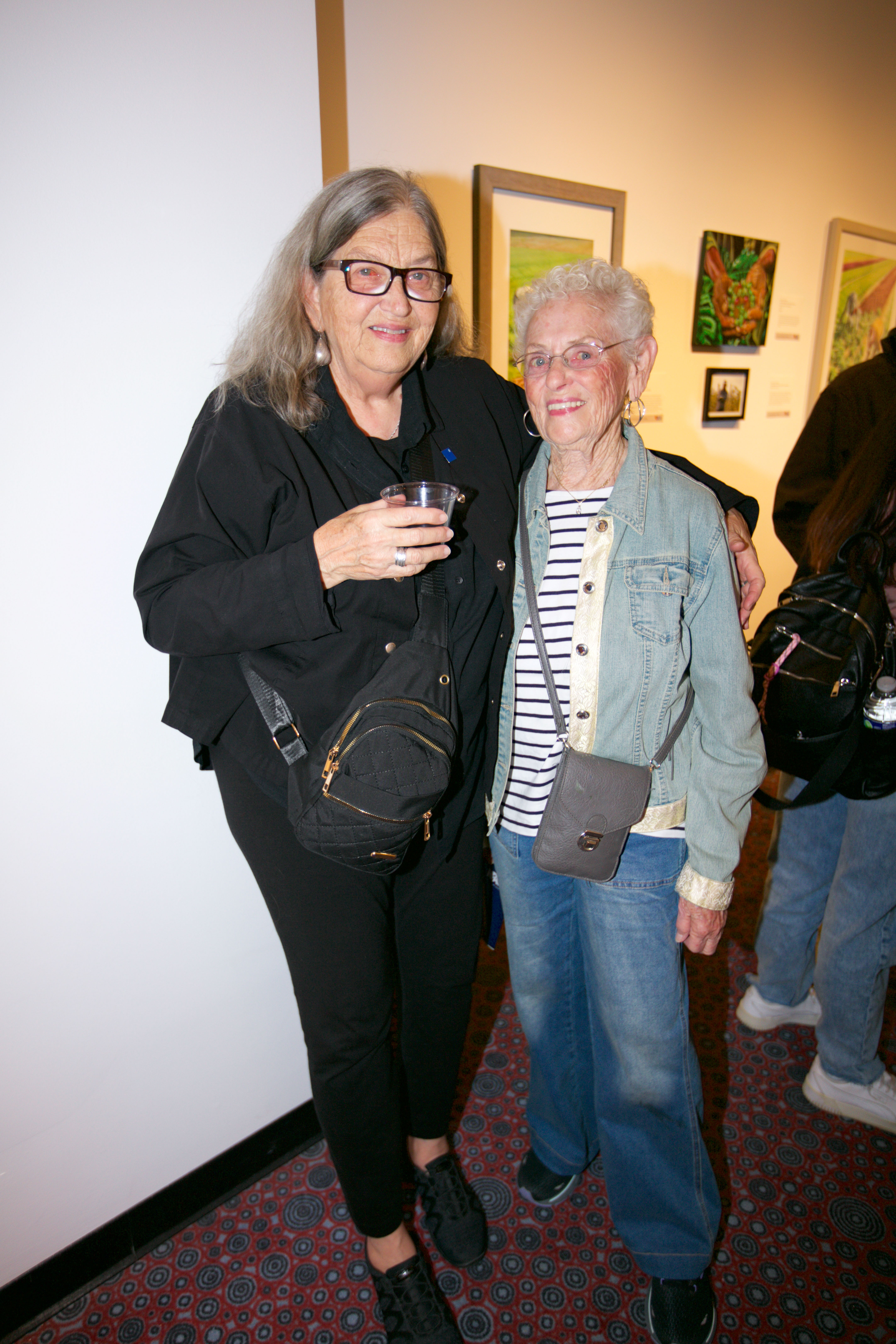 Rabbi Suzan Lipson, Debra Riva