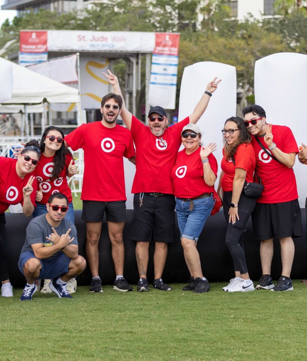 Target Employees Race for a Cure