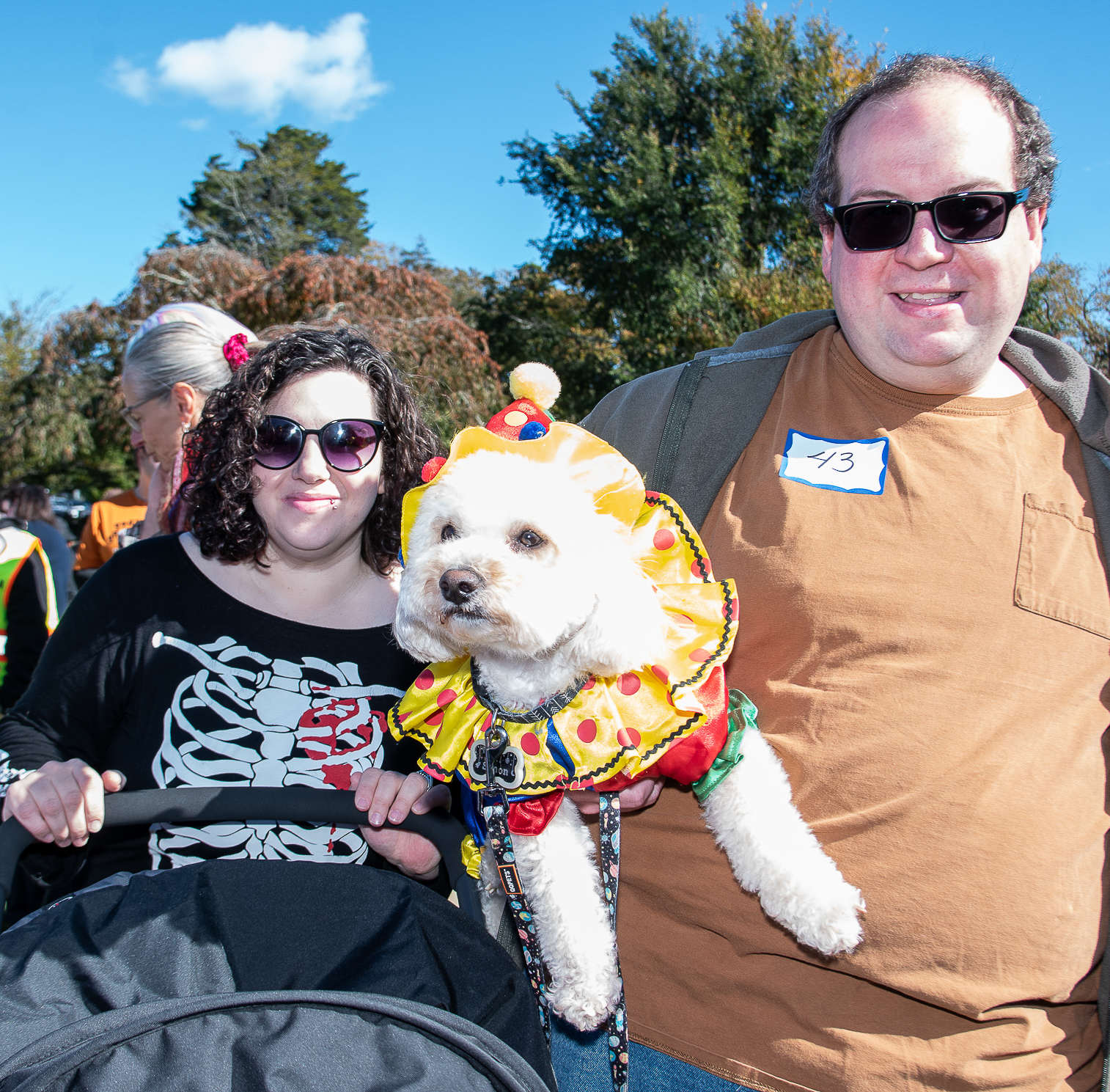 Danielle and Brian with Simon the clown