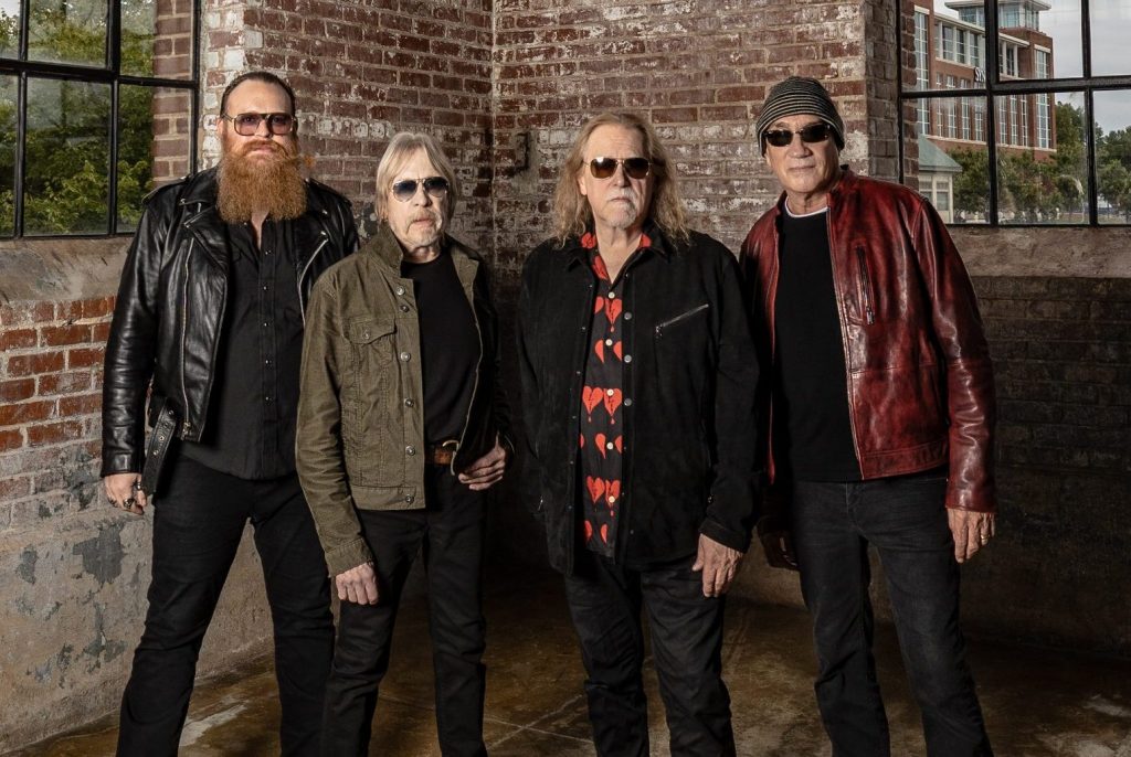 Gov't Mule returns to the Beacon Theater for their annual New Year's Eve concerts.