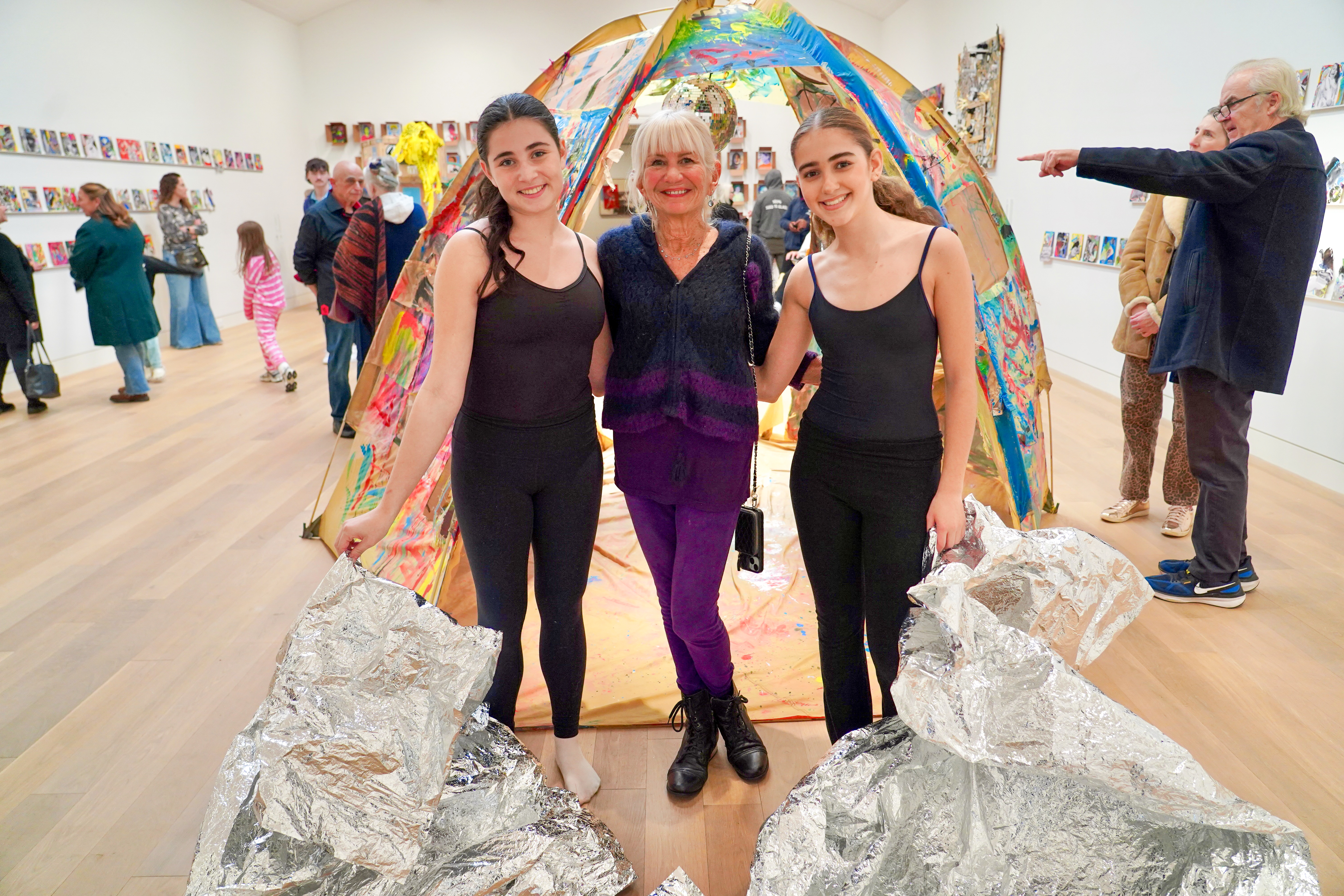 Dancers : Jessica Berger & Shoshana Sobey and Choreographer: Luk