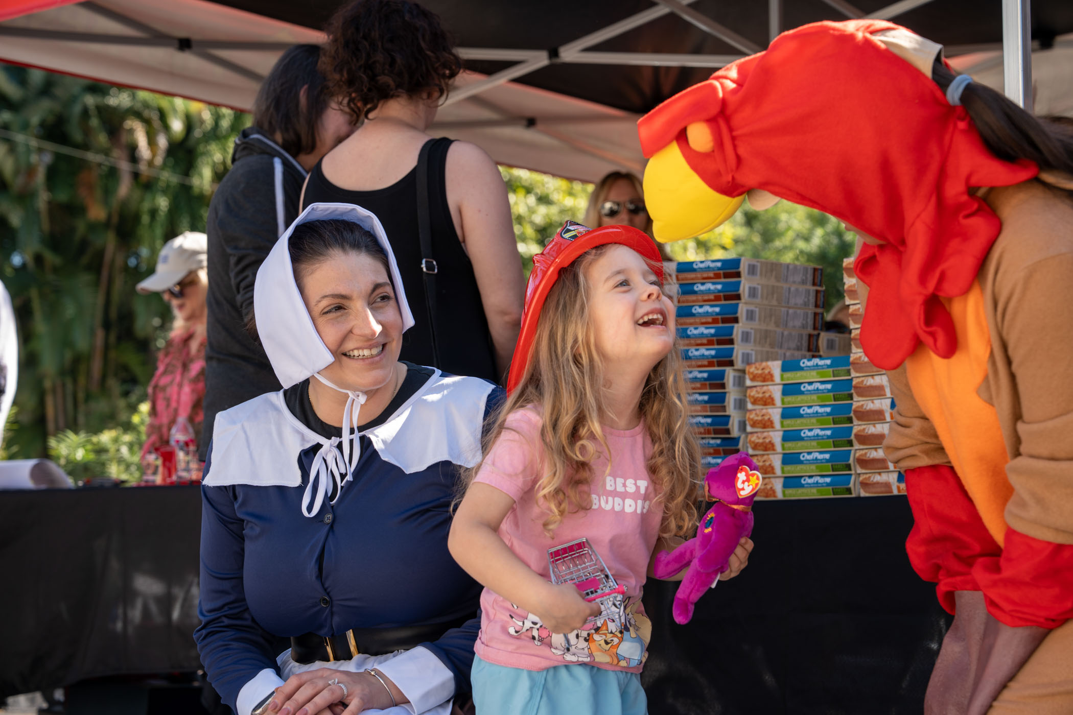 Pilgrim Amanda O’Connell, Mackenzie, Tom the turkey Ilse Olivares