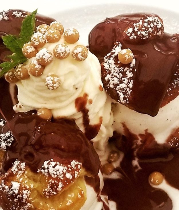 Lulu Kitchen & Bar – Profiteroles