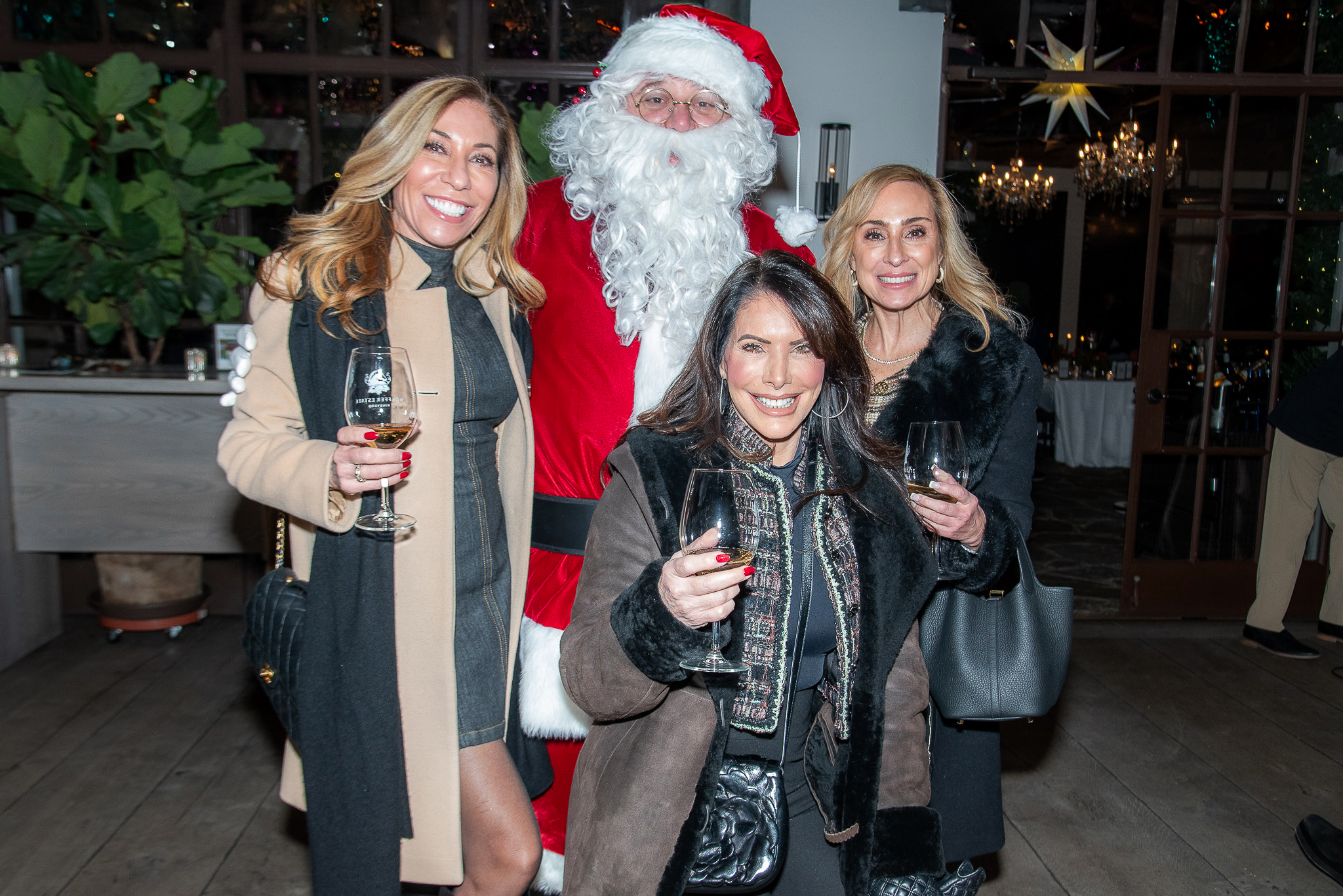 Jillian O'Day, Kris Kringle, Donna Valentino, Anita Costa