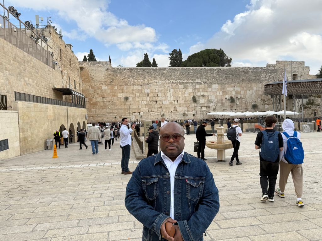 Sammie Orih at the Western Wall (Sammie Orih) in Israel