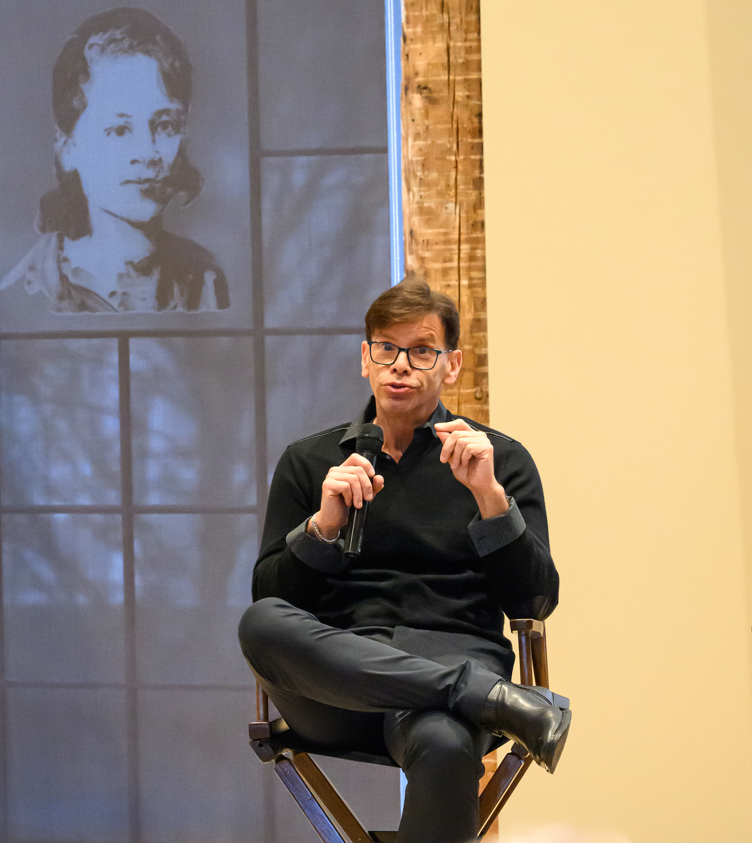 Choreographer Ron De Jesús