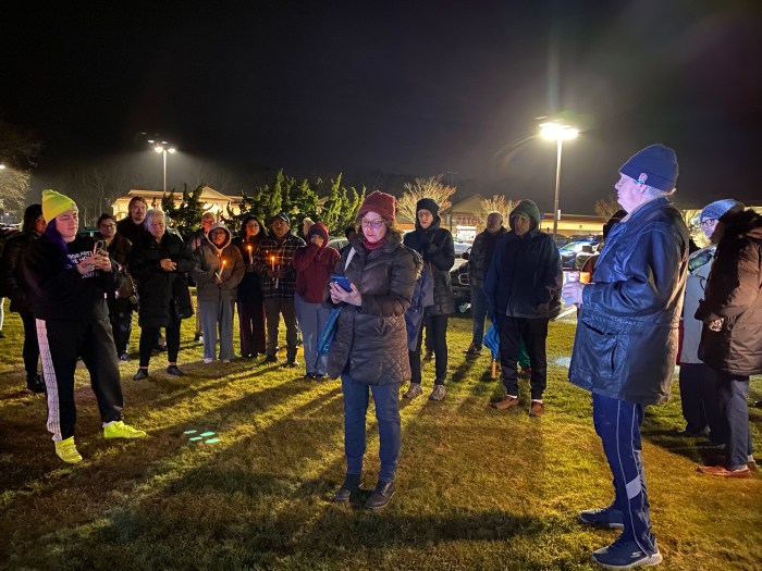 Vigil against ICE and in memory of Renee Good in Hampton Bays Friday