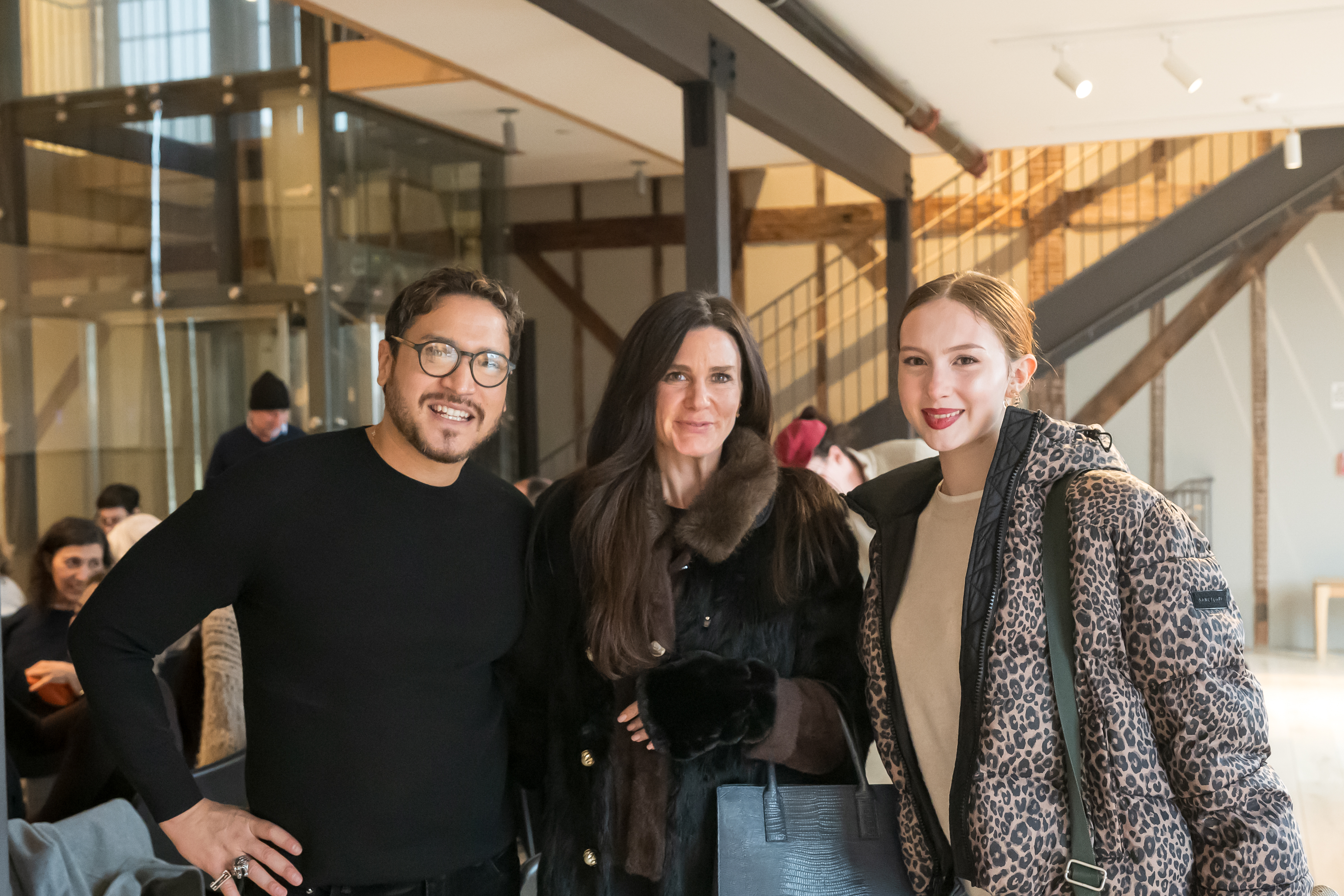 Mago, Sara Di Orazio, Lola Llama