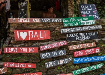 Art by Gerry Giliberti on view in Love & Passion 21