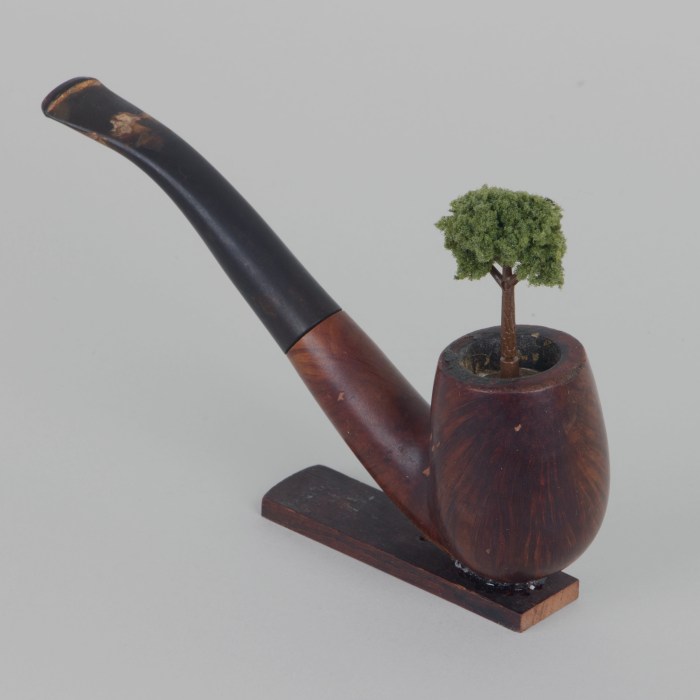 Sarah Reynolds "Ceci N'est Pas" on view in Love & Passion 21