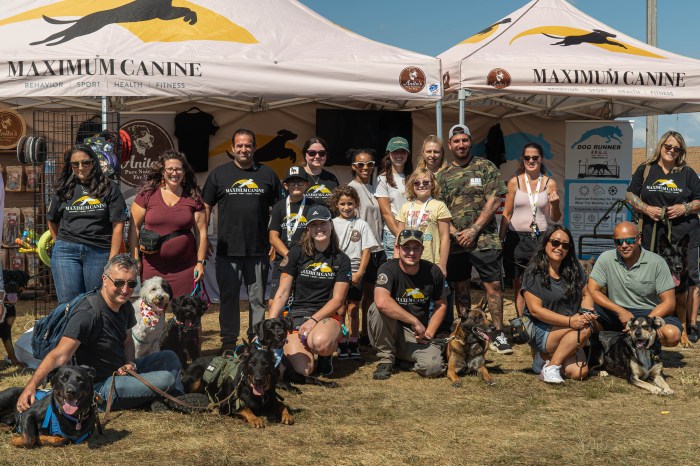 The Maximum Canine team at a Tanner Park expo.