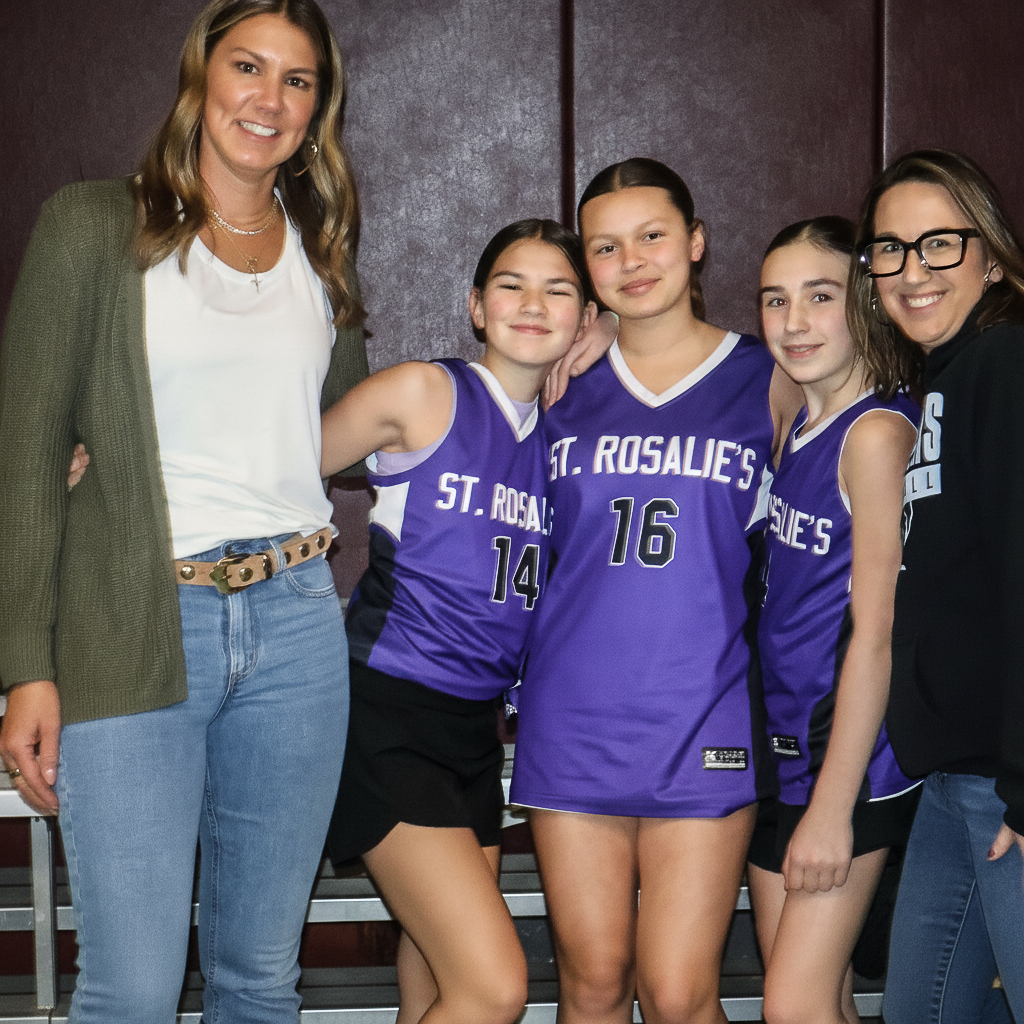 Crystal Reines, Addi Reiner, Allison Zambrano, Taylor McFarland, Jackie McFarland