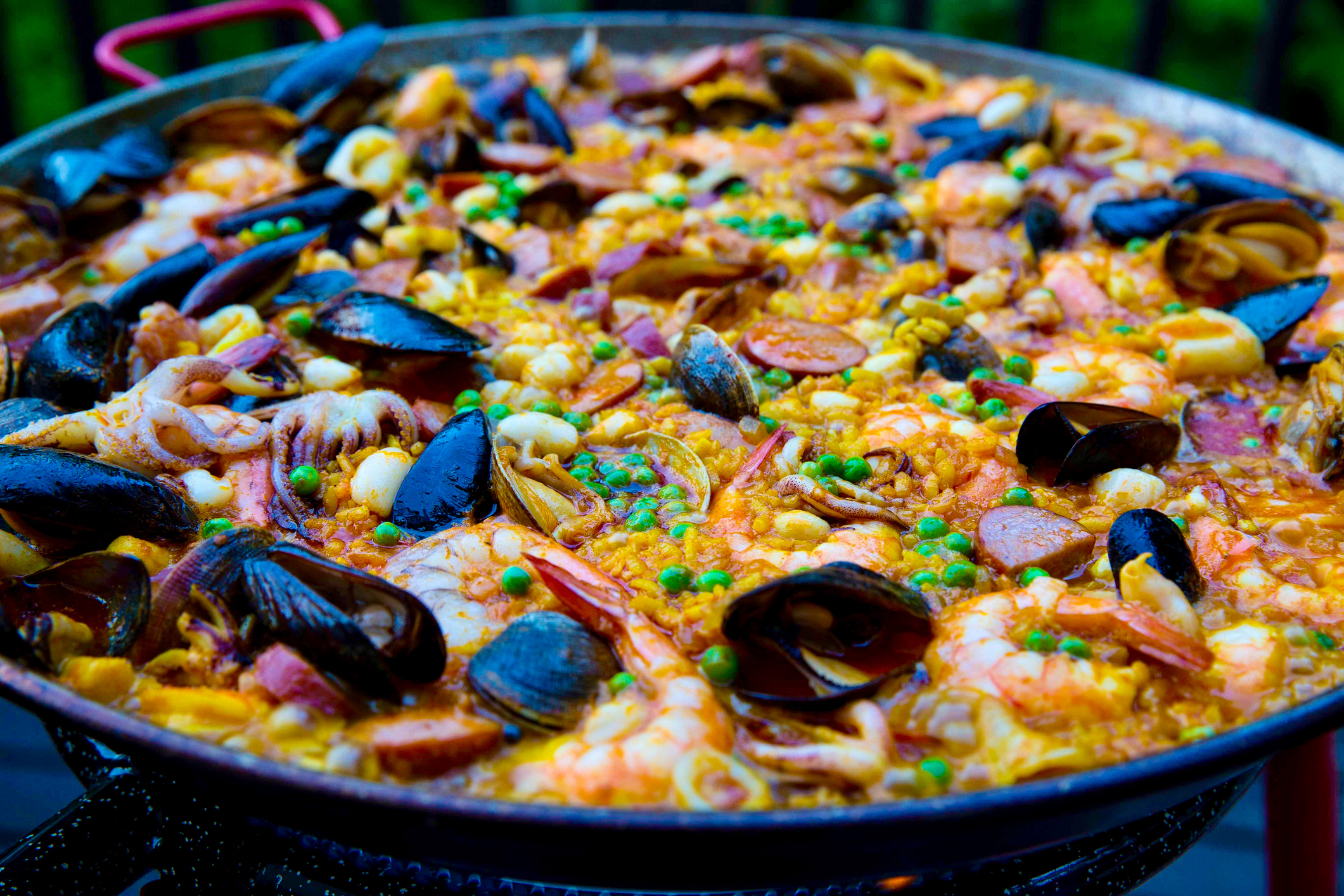 Enjoy Paella Night at R.AIRE this week.