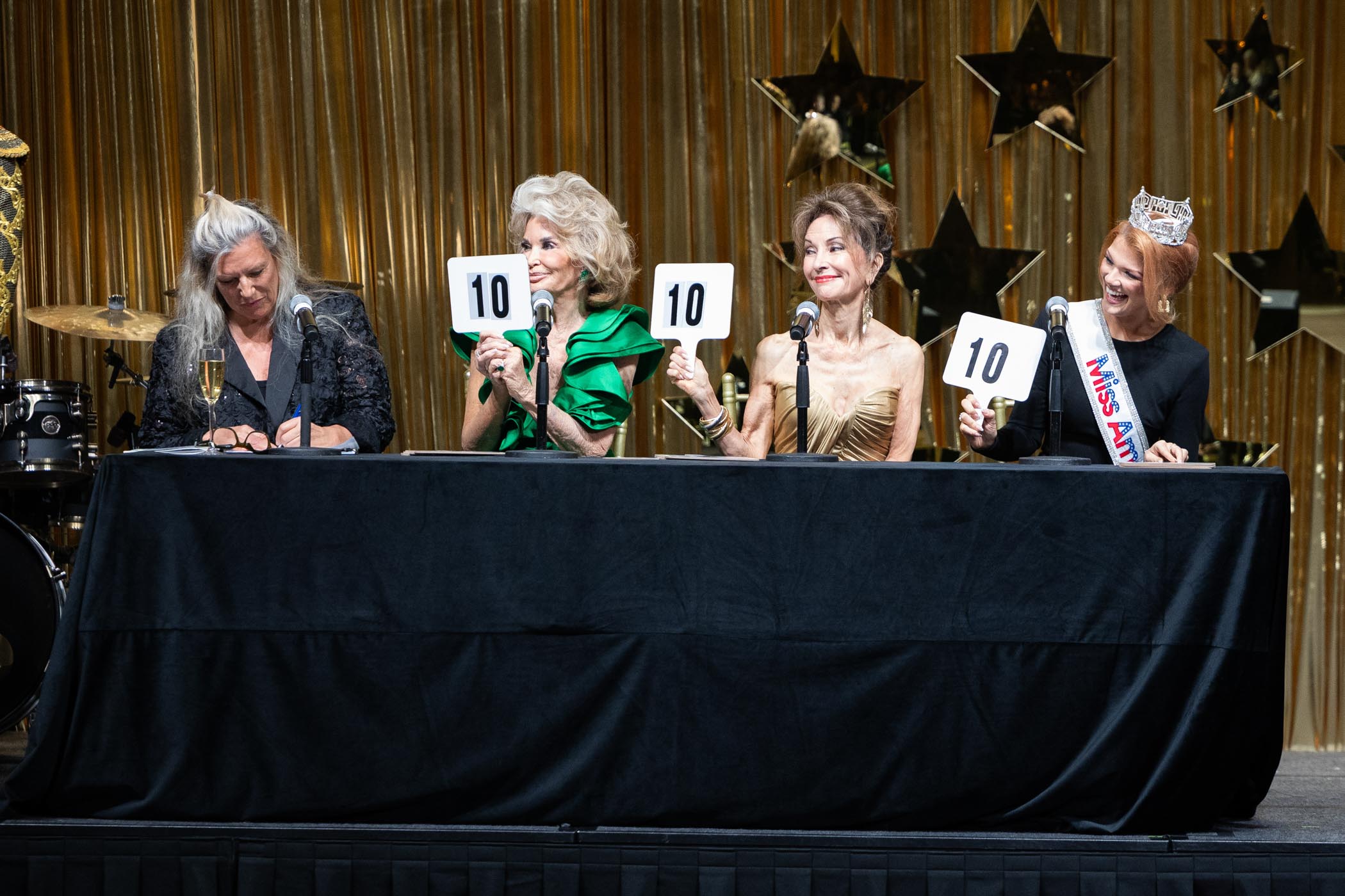 Judges Allison Stockel, Suebleel Robbins, Susan, Lucci, Miss America