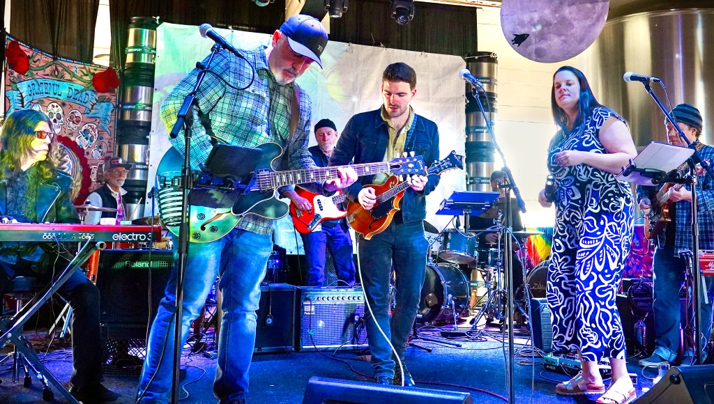 Deadwood & Friends performing at Greenport Harbor Brewing Co.