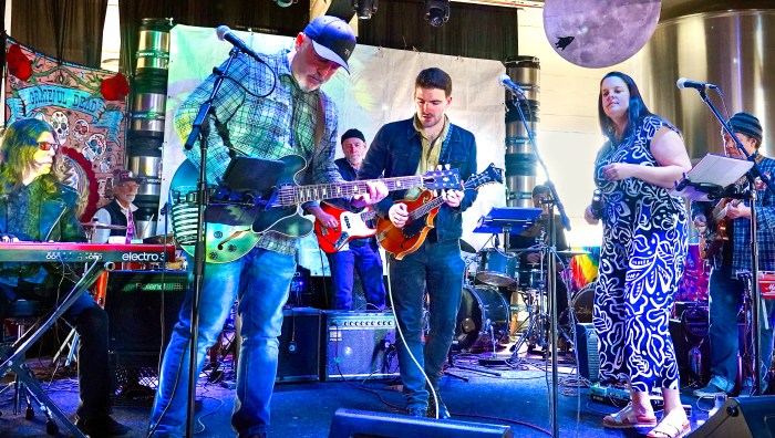 Deadwood & Friends performing at Greenport Harbor Brewing Co.