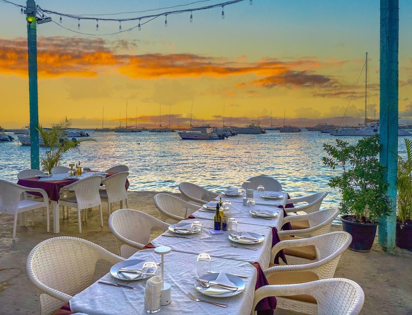 'Tis the season, finally, for waterfront dining.