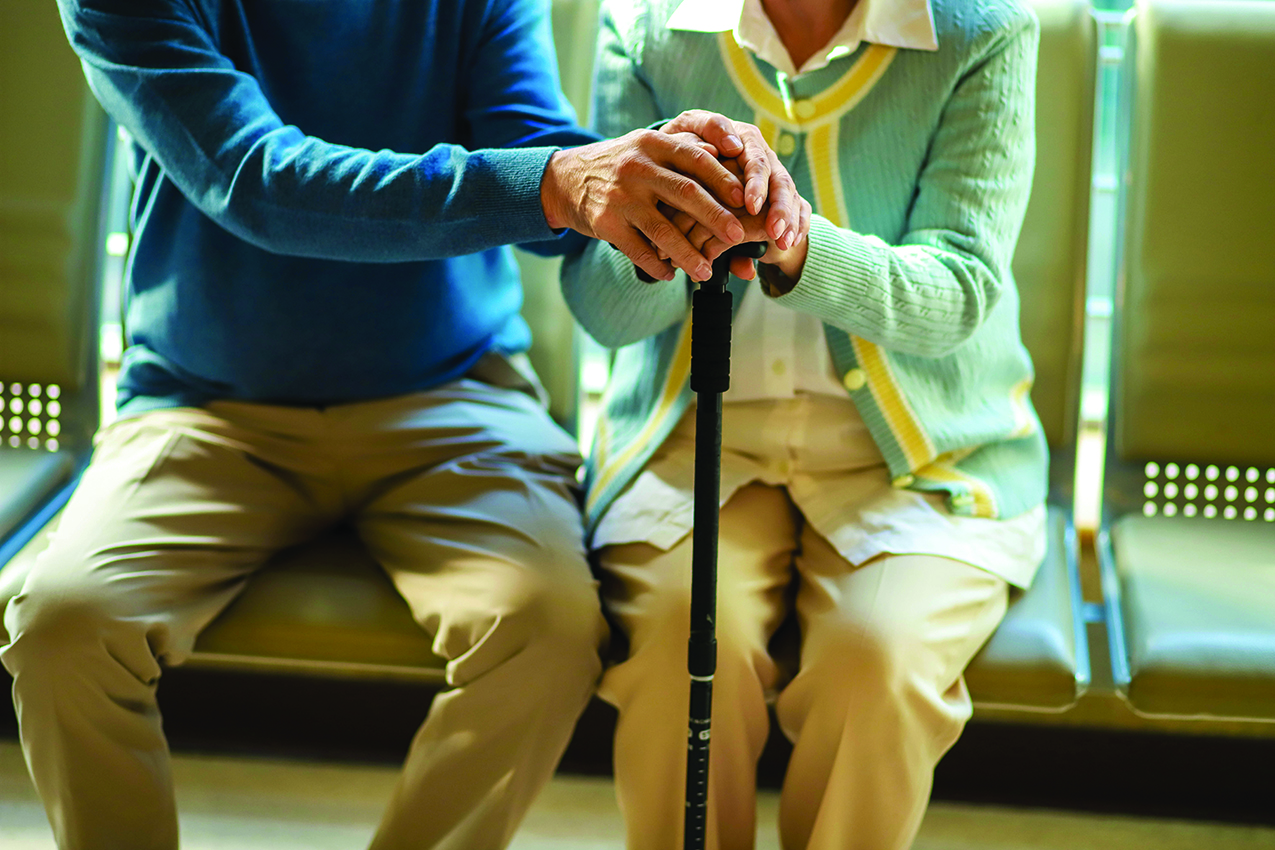 The following are some of the common symptoms of Parkinson's disease. (MCC)